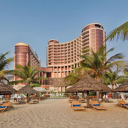 Holiday Beach Hotel Danang Exterior photo