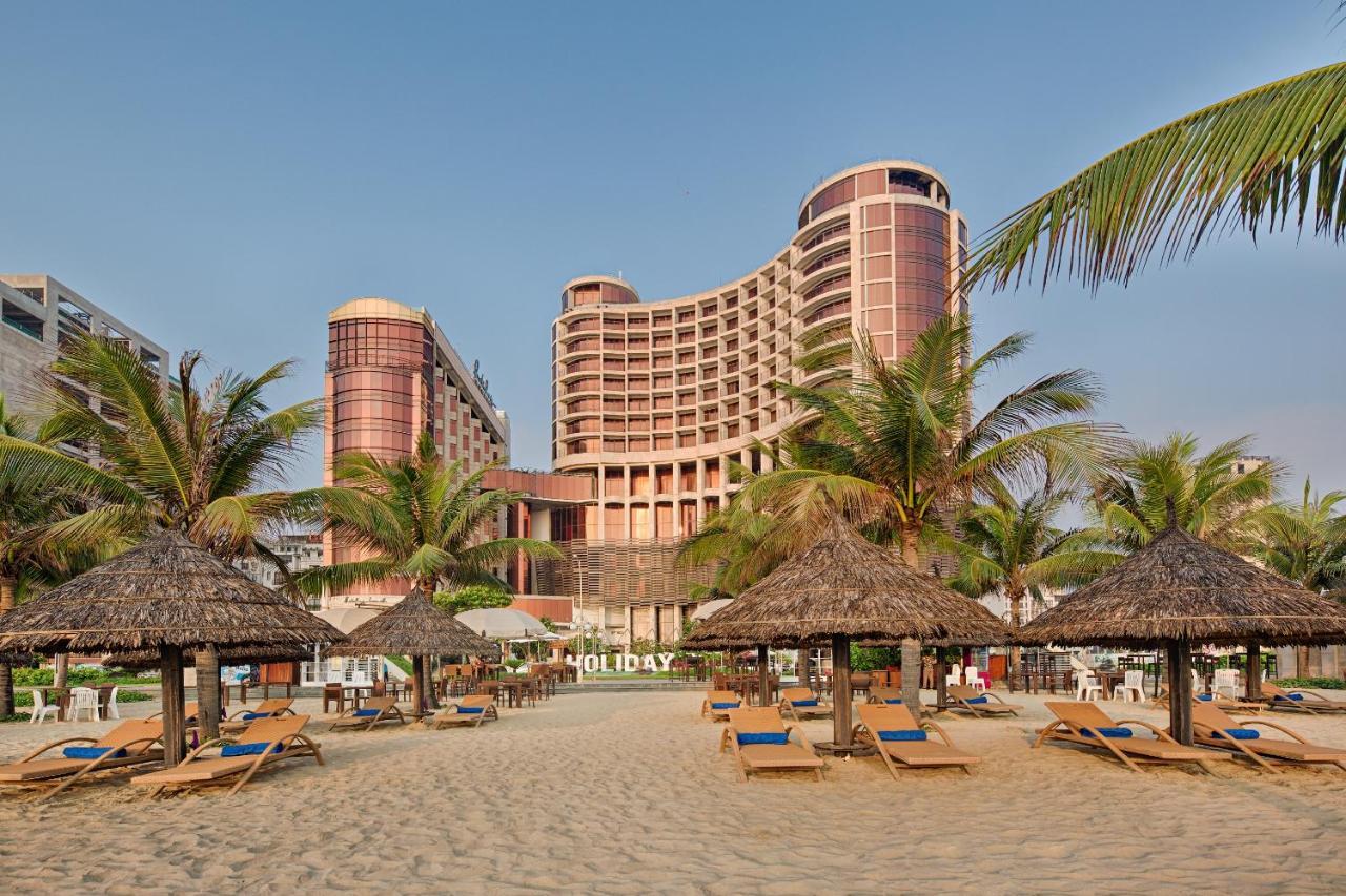 Holiday Beach Hotel Danang Exterior photo
